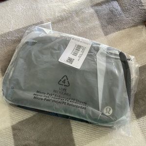 Lululemon large everywhere belt bag NWT